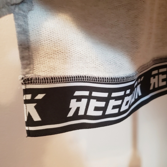 REEBOK | ATHLETIC SLEEVELESS HOODIE SPORT GREY - Picture 8 of 10